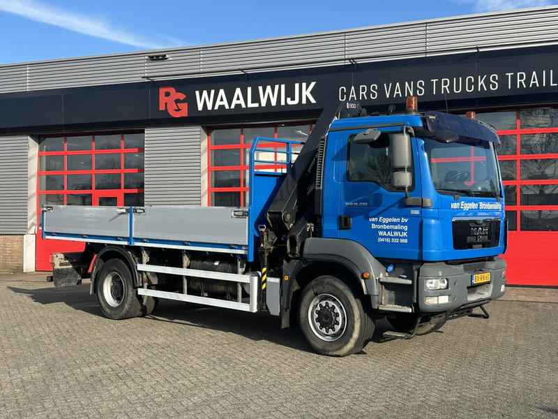 MAN TGM 18-290 4x4 Kraan met Open laadbak HMF Kraan 13 T - شاحنة كرين: صور 3 MAN TGM 18-290 4x4 Kraan met Open laadbak HMF Kraan 13 T - شاحنة كرين: صور 3