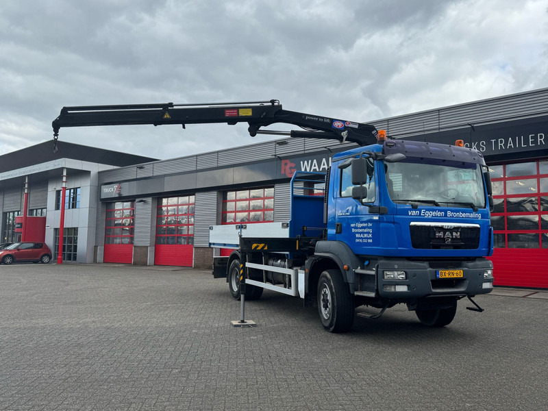 MAN TGM 18-290 4x4 Kraan met Open laadbak HMF Kraan 13 T - شاحنة كرين: صور 5 MAN TGM 18-290 4x4 Kraan met Open laadbak HMF Kraan 13 T - شاحنة كرين: صور 5