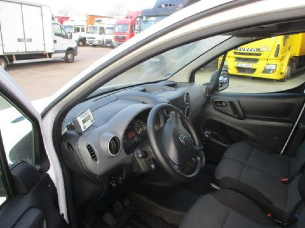 Citroën Berlingo izotherm - الشاحنات الصغيرة المبردة: صور 5 Citroën Berlingo izotherm - الشاحنات الصغيرة المبردة: صور 5