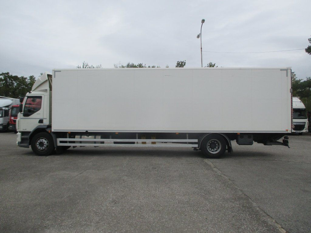 DAF 18.290 DAF 18.290 - بصندوق مغلق شاحنة: صور 5 DAF 18.290 DAF 18.290 - بصندوق مغلق شاحنة: صور 5