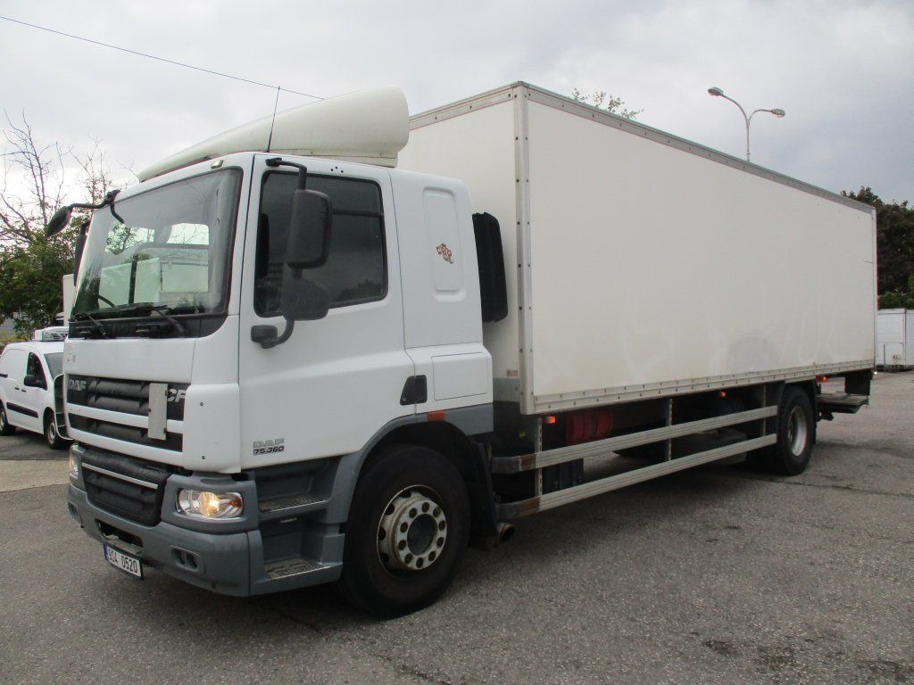 DAF CF 75.310 - بصندوق مغلق شاحنة: صور 1 DAF CF 75.310 - بصندوق مغلق شاحنة: صور 1