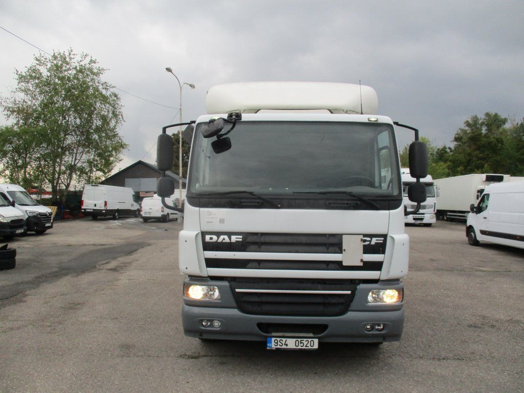 DAF CF 75.310 - بصندوق مغلق شاحنة: صور 2 DAF CF 75.310 - بصندوق مغلق شاحنة: صور 2
