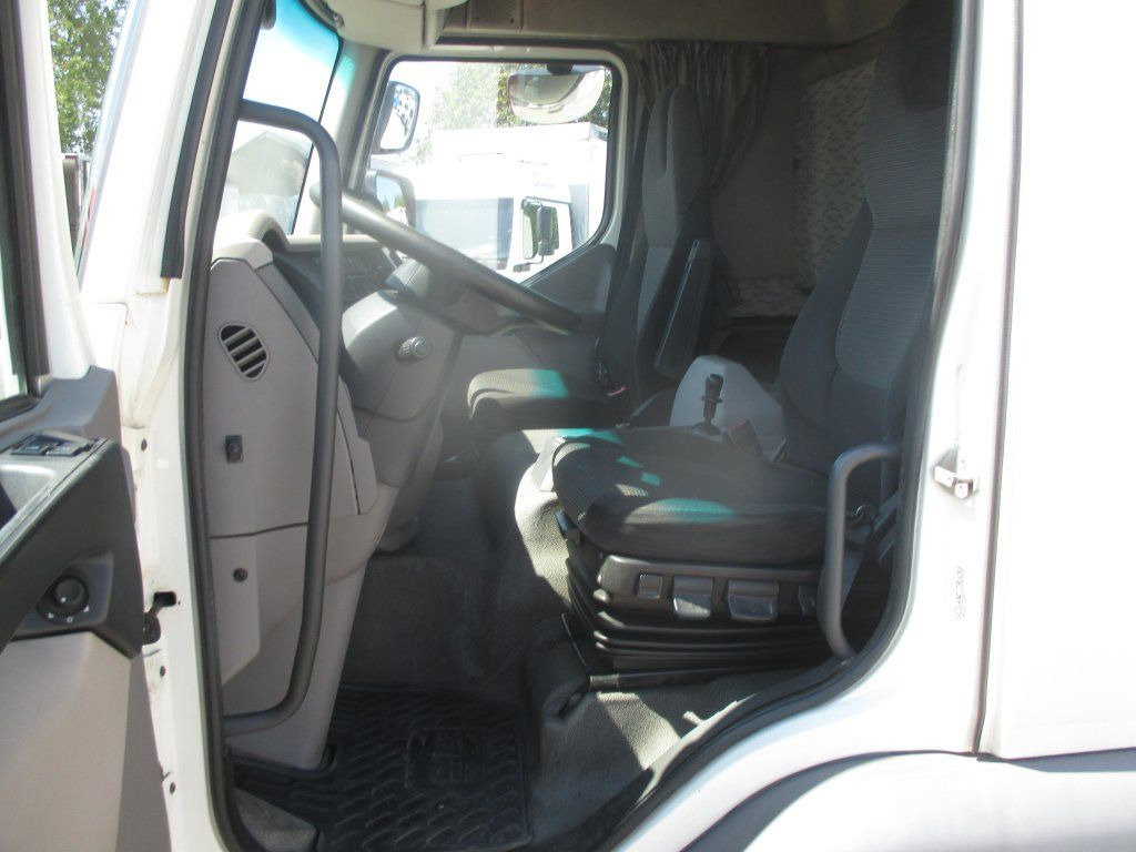 DAF LF 260 - شاحنة ستارة: صور 5 DAF LF 260 - شاحنة ستارة: صور 5