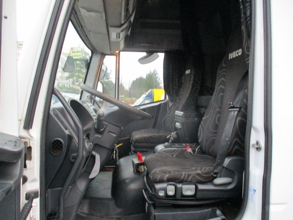 Iveco 140E22 - شاحنة ذات الخطاف: صور 3 Iveco 140E22 - شاحنة ذات الخطاف: صور 3