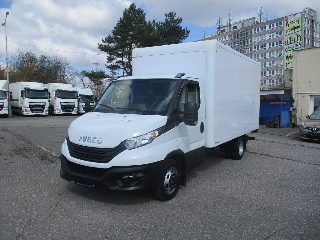 Iveco 35C16 Daily,2.3L Palfinger - الشاحنات الصغيرة صندوق مغلق: صور 1 Iveco 35C16 Daily,2.3L Palfinger - الشاحنات الصغيرة صندوق مغلق: صور 1