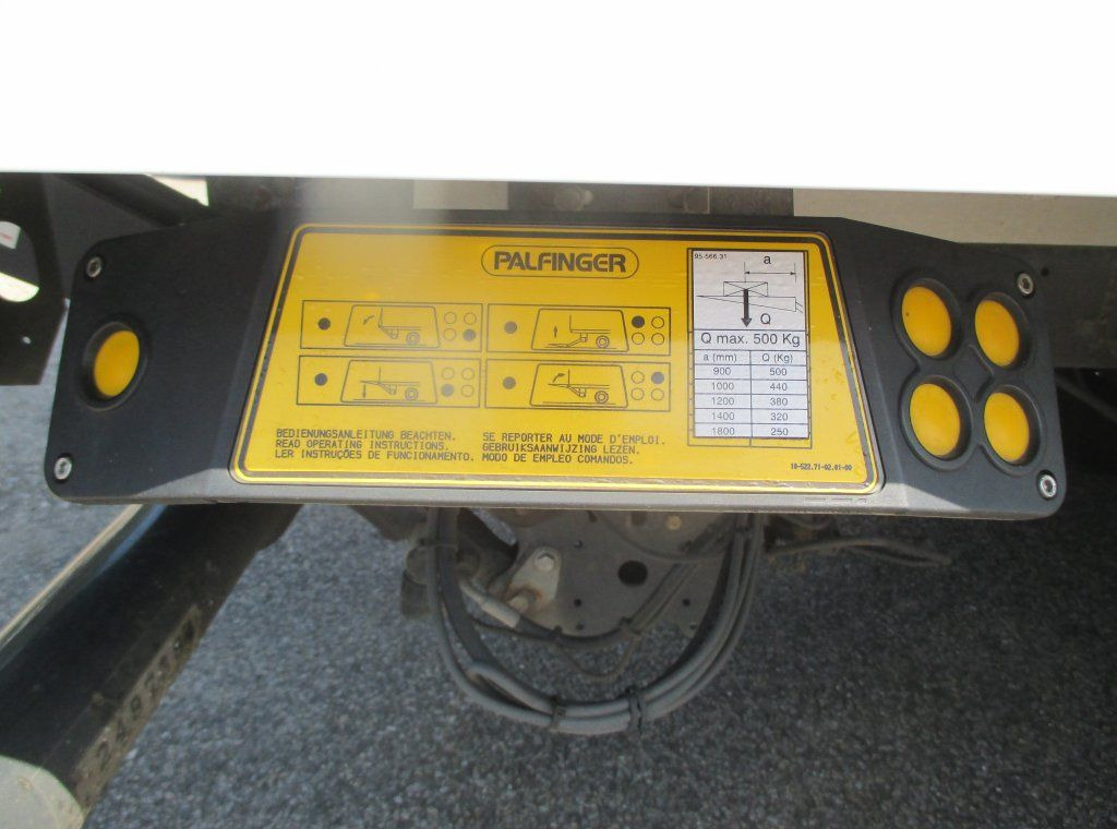 الشاحنات الصغيرة صندوق مغلق Iveco 35C16 Daily EURO 6: صور 10