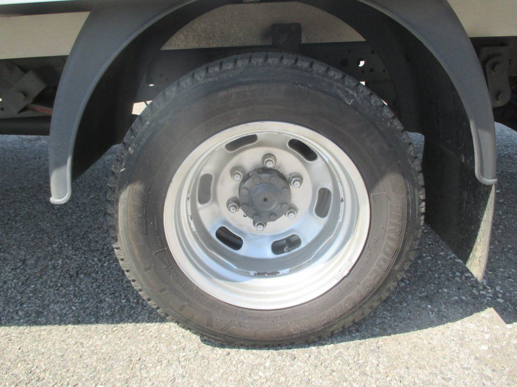 الشاحنات الصغيرة صندوق مغلق Iveco 35C16 Daily EURO 6: صور 17