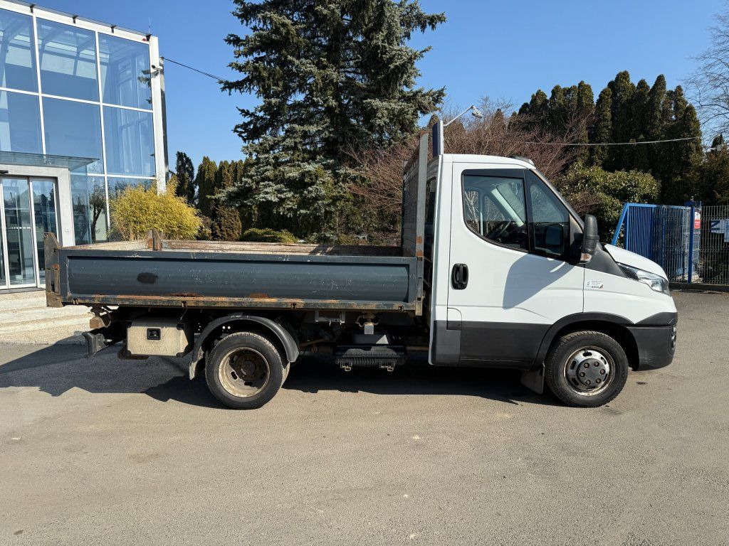 Iveco 35C17 Daily - قلاب صغير: صور 3 Iveco 35C17 Daily - قلاب صغير: صور 3
