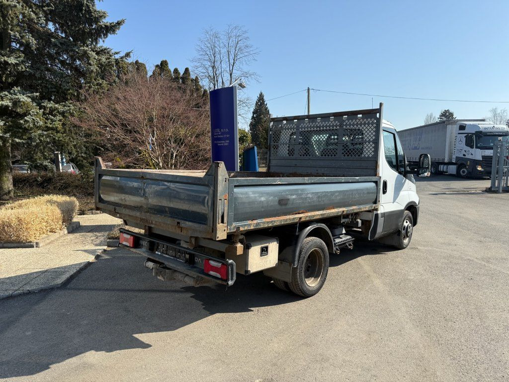 Iveco 35C17 Daily - قلاب صغير: صور 4 Iveco 35C17 Daily - قلاب صغير: صور 4