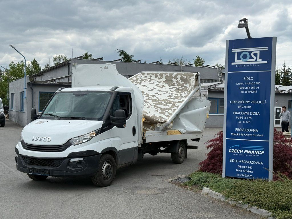 Iveco 35S16 Daily UNFAL - الشاحنات الصغيرة صندوق مغلق: صور 1 Iveco 35S16 Daily UNFAL - الشاحنات الصغيرة صندوق مغلق: صور 1