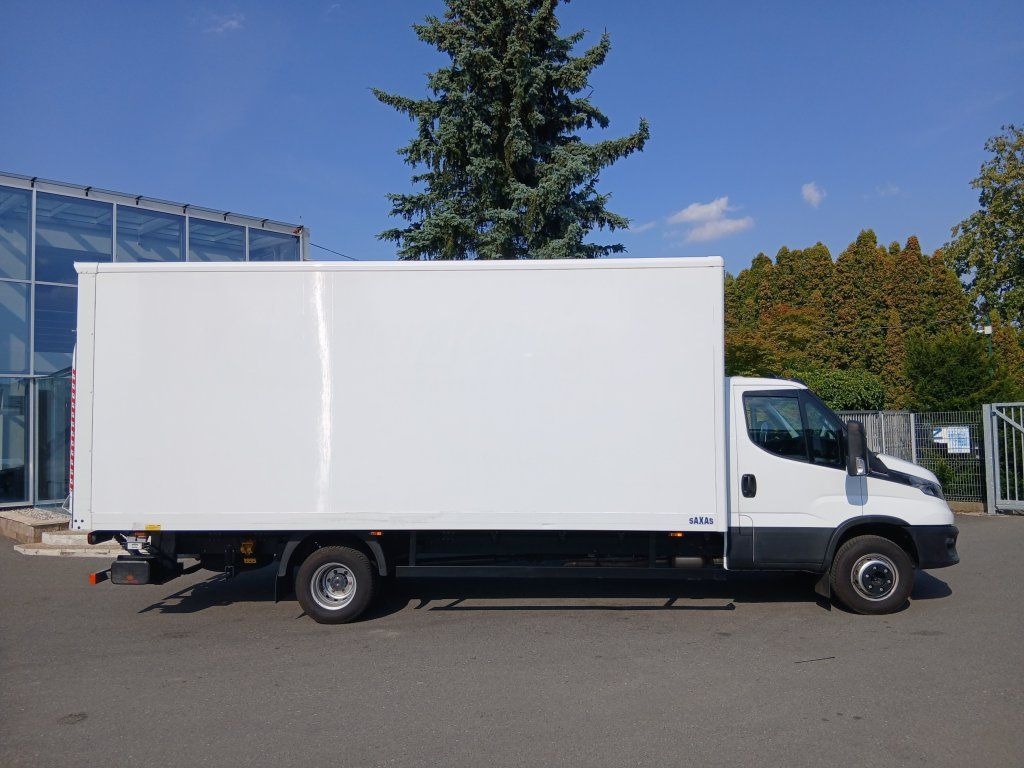 Iveco 72-210 (70C210) - الشاحنات الصغيرة صندوق مغلق: صور 4 Iveco 72-210 (70C210) - الشاحنات الصغيرة صندوق مغلق: صور 4
