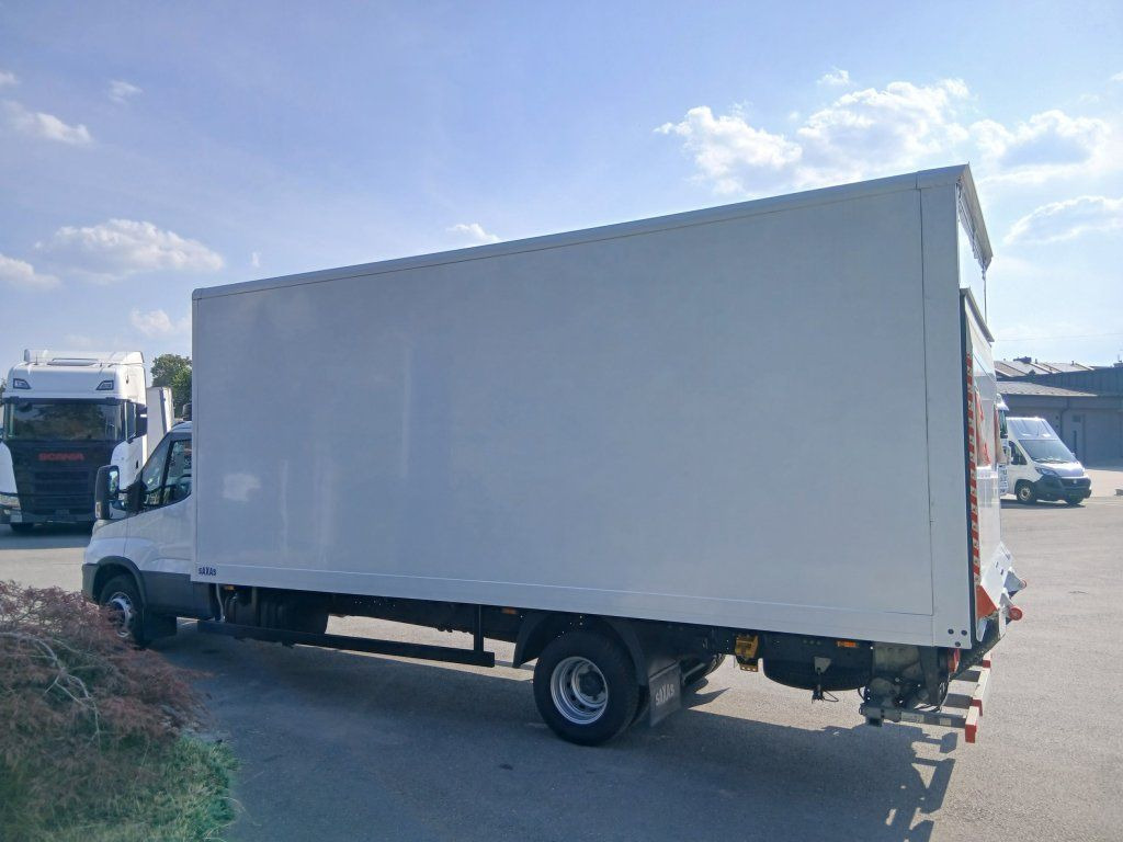 Iveco 72-210 (70C210) - الشاحنات الصغيرة صندوق مغلق: صور 5 Iveco 72-210 (70C210) - الشاحنات الصغيرة صندوق مغلق: صور 5