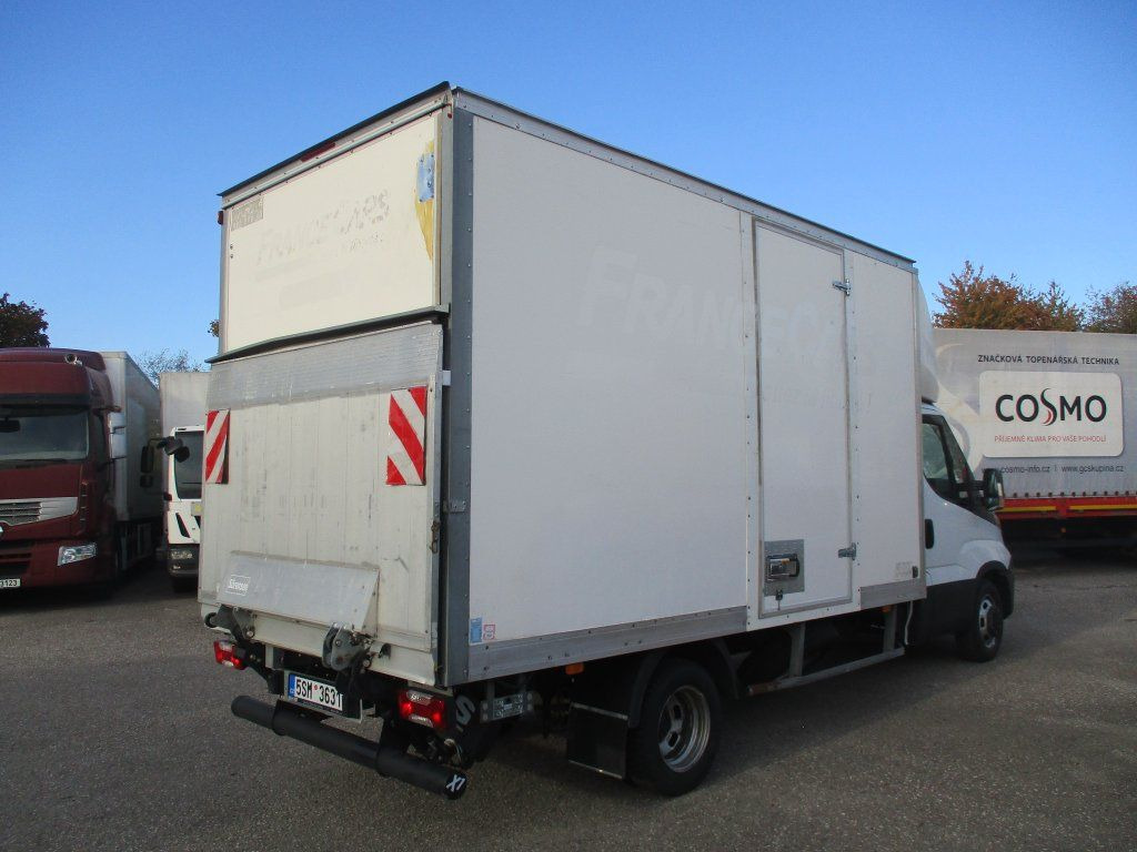 Iveco Daily 35C16 mit LBW - الشاحنات الصغيرة صندوق مغلق: صور 3 Iveco Daily 35C16 mit LBW - الشاحنات الصغيرة صندوق مغلق: صور 3