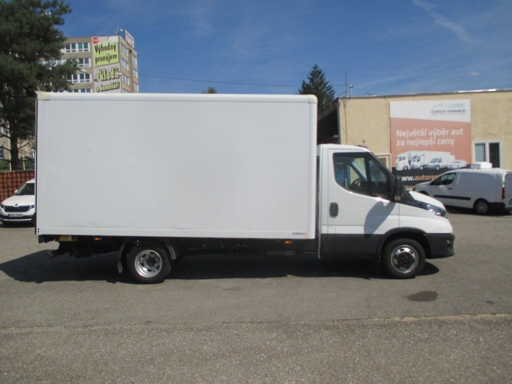 Iveco Daily 35C16 - الشاحنات الصغيرة صندوق مغلق: صور 4 Iveco Daily 35C16 - الشاحنات الصغيرة صندوق مغلق: صور 4