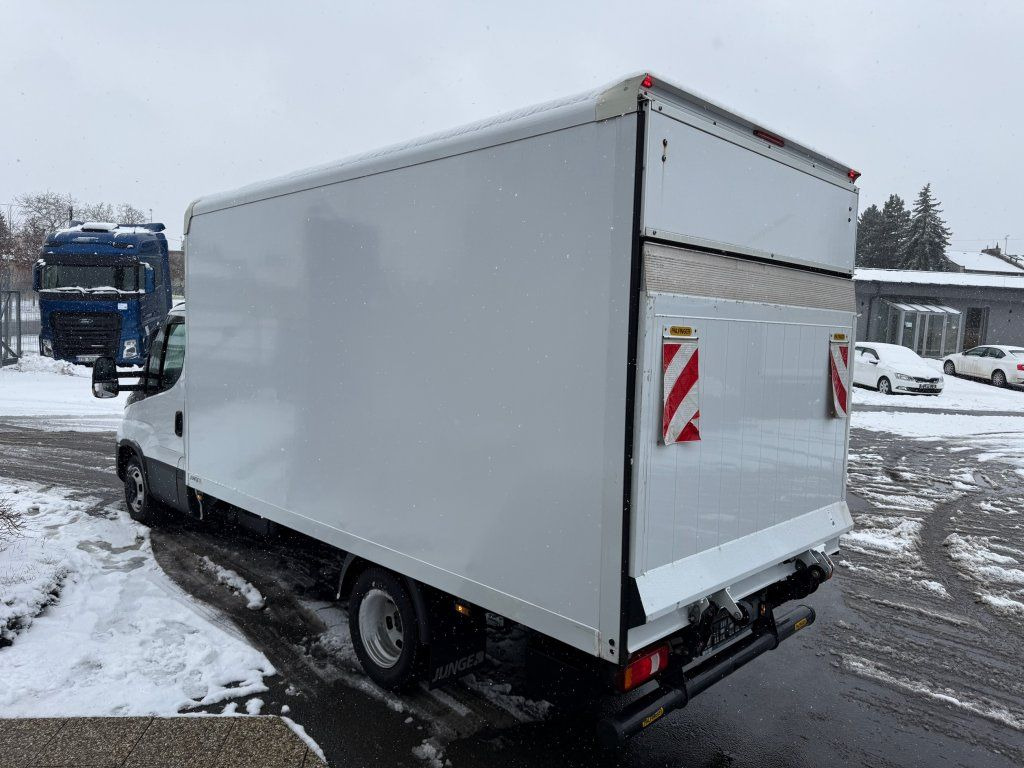 Iveco Daily 35C16 - الشاحنات الصغيرة صندوق مغلق: صور 4 Iveco Daily 35C16 - الشاحنات الصغيرة صندوق مغلق: صور 4