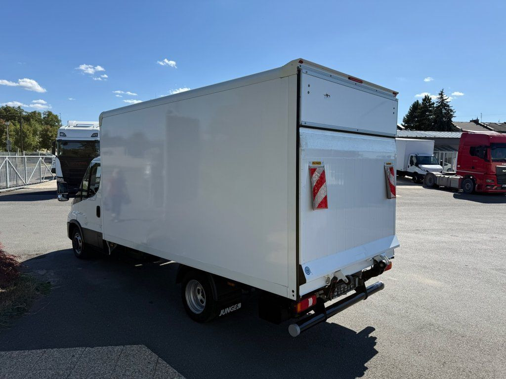 Iveco Daily 35C16 - الشاحنات الصغيرة صندوق مغلق: صور 5 Iveco Daily 35C16 - الشاحنات الصغيرة صندوق مغلق: صور 5