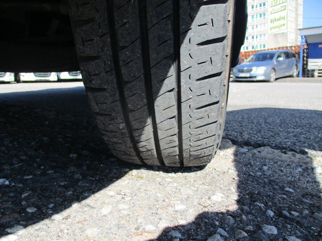 الشاحنات الصغيرة المبردة جديد Iveco Daily 35C16: صور 17 الشاحنات الصغيرة المبردة جديد Iveco Daily 35C16: صور 17