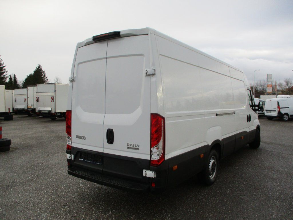 Iveco Daily 35S16 Hi Matic - فان: صور 3 Iveco Daily 35S16 Hi Matic - فان: صور 3