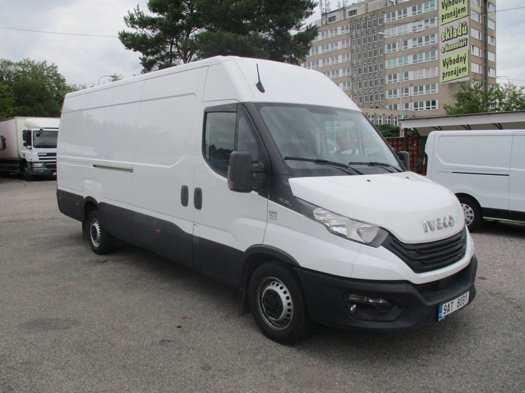 Iveco Daily 35S16 - فان: صور 3 Iveco Daily 35S16 - فان: صور 3