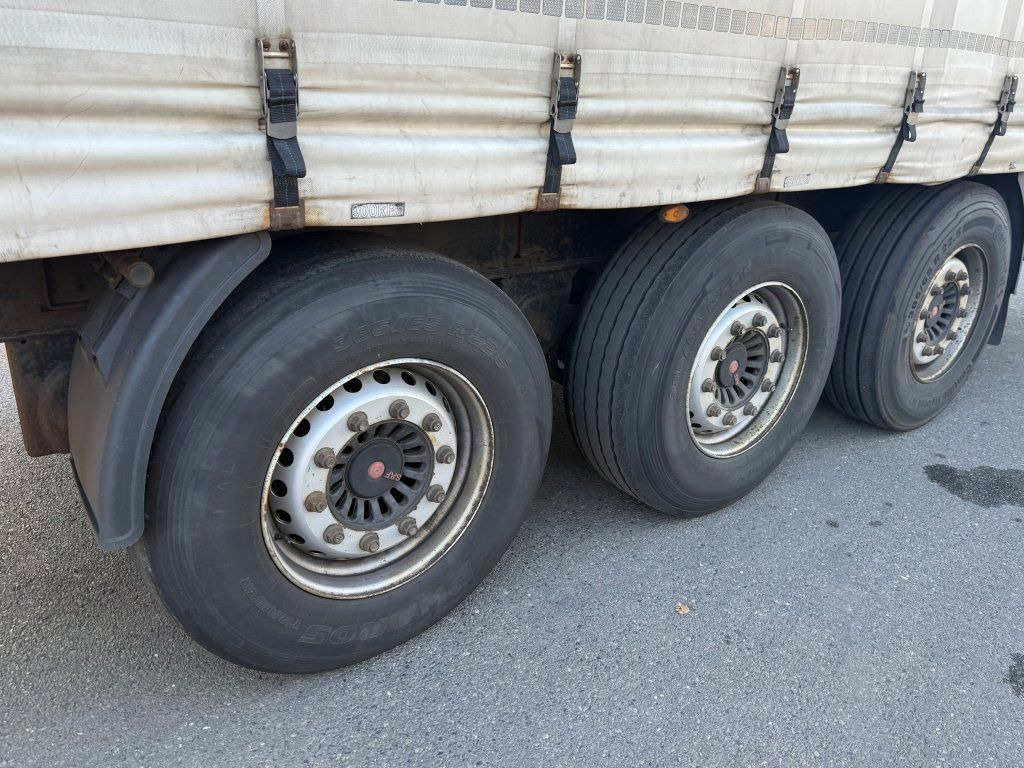 الخيمة نصف مقطورة Kögel SN24: صور 6 الخيمة نصف مقطورة Kögel SN24: صور 6