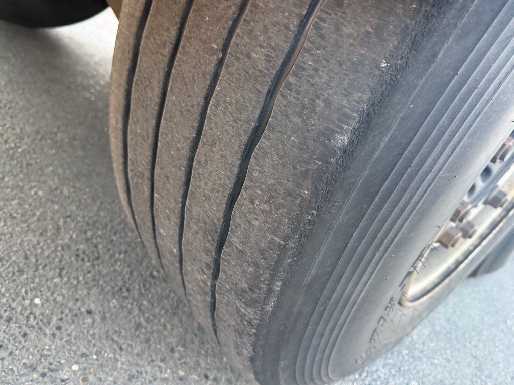 الخيمة نصف مقطورة Kögel SN24: صور 9 الخيمة نصف مقطورة Kögel SN24: صور 9