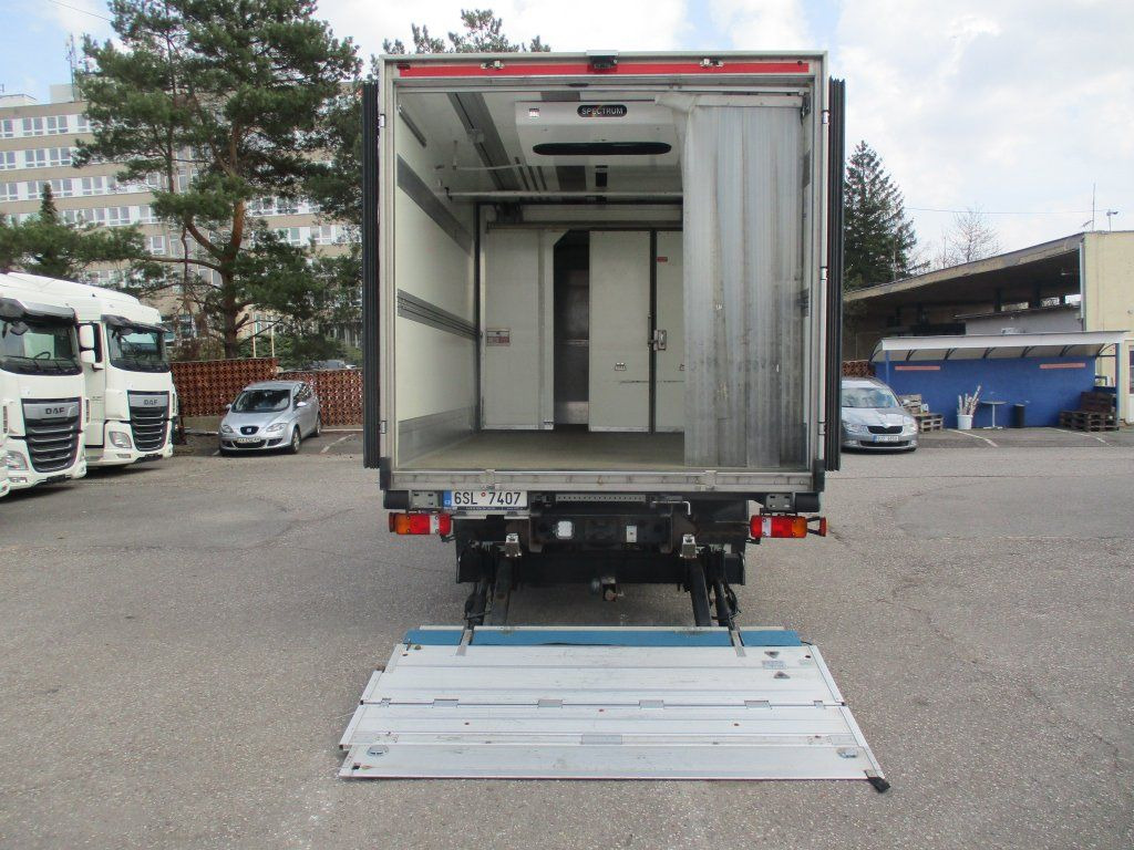 مبردة شاحنة MAN TGM 12.250,Izotherm: صور 12