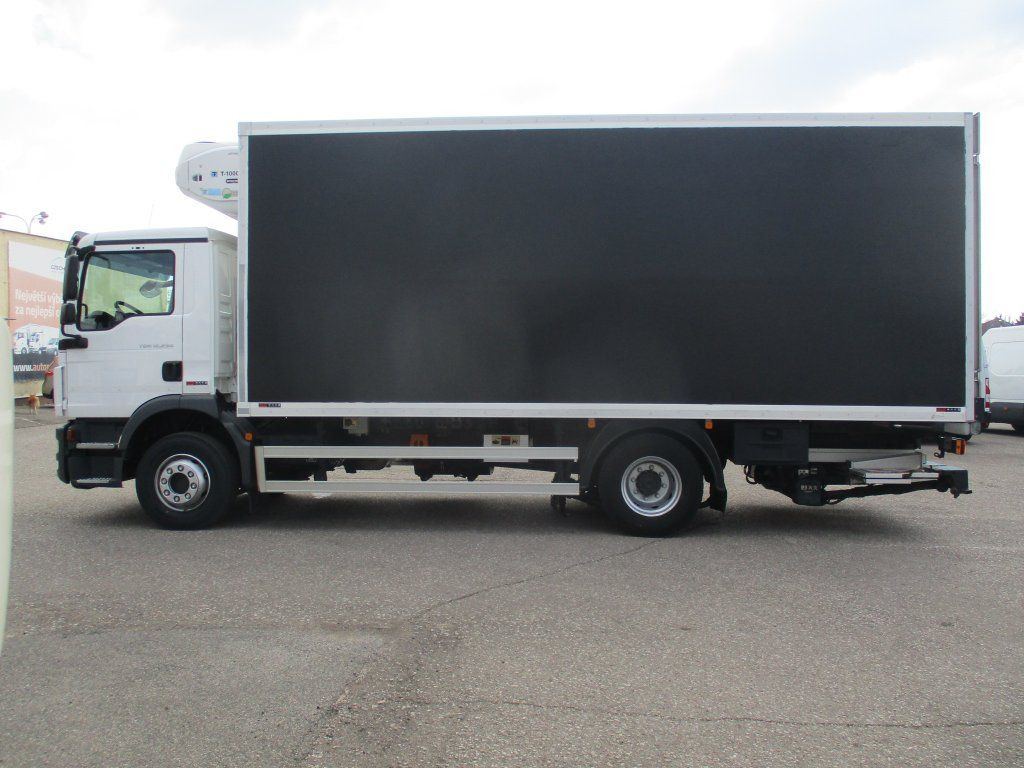 مبردة شاحنة MAN TGM 12.250,Izotherm: صور 15