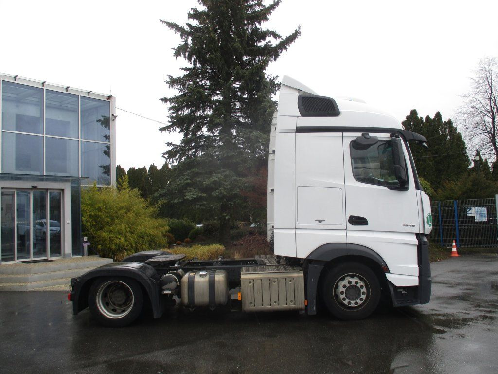 Mercedes-Benz 1845 Actros EURO 6 MEGA/lowdeck - شاحنة جرار: صور 3 Mercedes-Benz 1845 Actros EURO 6 MEGA/lowdeck - شاحنة جرار: صور 3