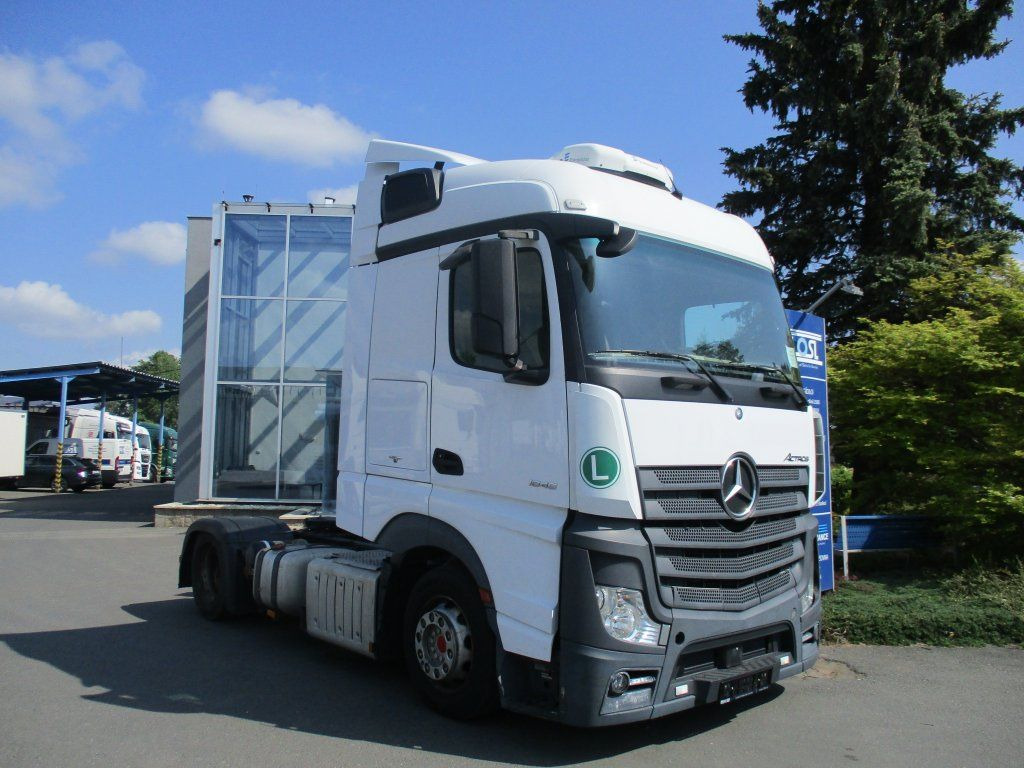 Mercedes-Benz 1845 Actros EURO 6 MEGA/lowdeck - شاحنة جرار: صور 2 Mercedes-Benz 1845 Actros EURO 6 MEGA/lowdeck - شاحنة جرار: صور 2
