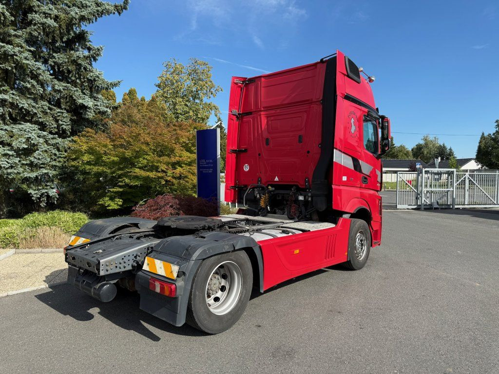 Mercedes-Benz 1848 Actros Gigaspace - شاحنة جرار: صور 4 Mercedes-Benz 1848 Actros Gigaspace - شاحنة جرار: صور 4