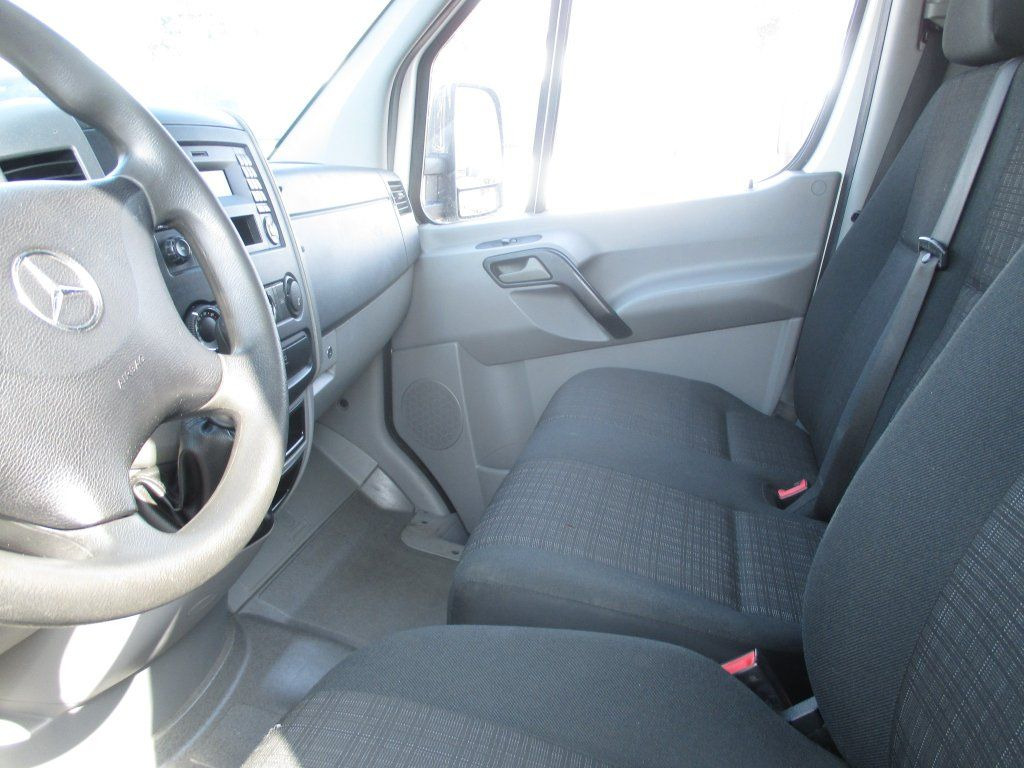 Mercedes-Benz Sprinter 514 CDi - الشاحنات الصغيرة صندوق مغلق: صور 5 Mercedes-Benz Sprinter 514 CDi - الشاحنات الصغيرة صندوق مغلق: صور 5