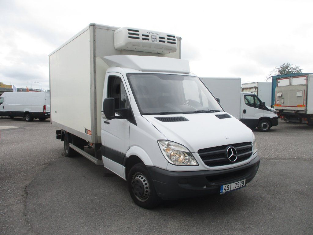 Mercedes-Benz Sprinter 516 CDI - الشاحنات الصغيرة المبردة: صور 3 Mercedes-Benz Sprinter 516 CDI - الشاحنات الصغيرة المبردة: صور 3