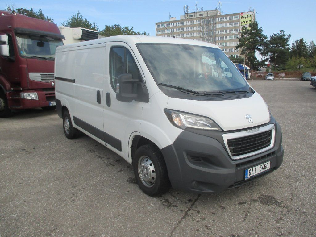 Peugeot Boxer L2H1 - الشاحنات الصغيرة المبردة: صور 3 Peugeot Boxer L2H1 - الشاحنات الصغيرة المبردة: صور 3