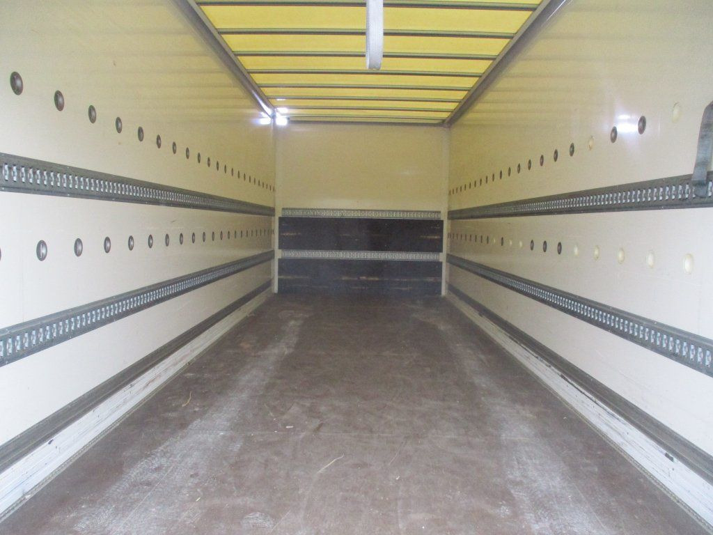Renault D18, 320 - بصندوق مغلق شاحنة: صور 5 Renault D18, 320 - بصندوق مغلق شاحنة: صور 5