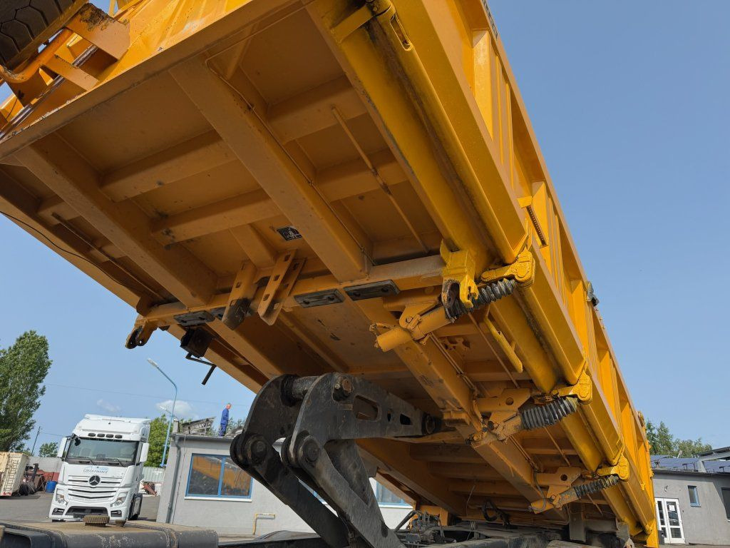 Renault Kerax 460 8x6 EURO 5 - قلابات: صور 4 Renault Kerax 460 8x6 EURO 5 - قلابات: صور 4