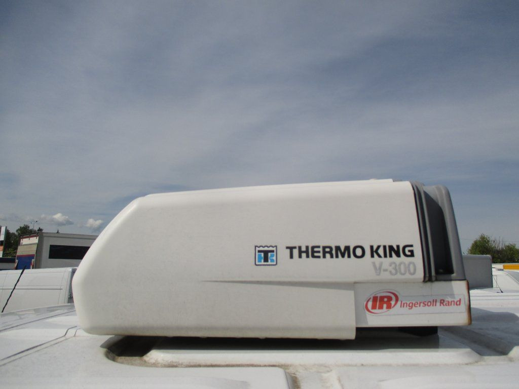 الشاحنات الصغيرة المبردة Renault Master L2H2: صور 18 الشاحنات الصغيرة المبردة Renault Master L2H2: صور 18