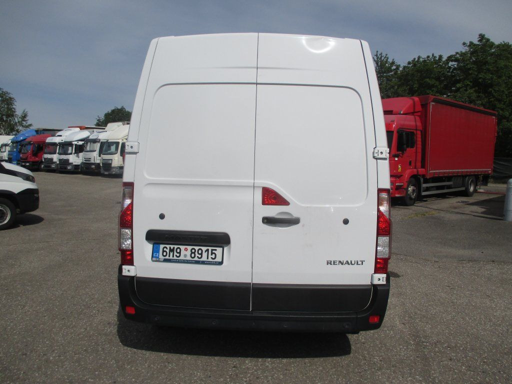 الشاحنات الصغيرة المبردة Renault Master L2H2: صور 6 الشاحنات الصغيرة المبردة Renault Master L2H2: صور 6
