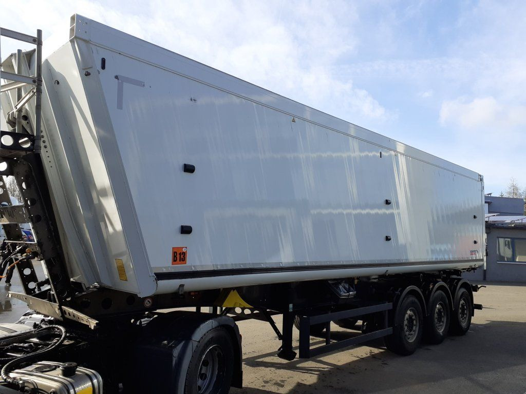 Schmitz Cargobull SKI 24 50 m3 - قلابة نصف مقطورة: صور 4 Schmitz Cargobull SKI 24 50 m3 - قلابة نصف مقطورة: صور 4