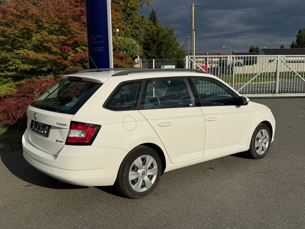 Skoda 1,4TDi kombi - سيارة ستيشن: صور 4 Skoda 1,4TDi kombi - سيارة ستيشن: صور 4