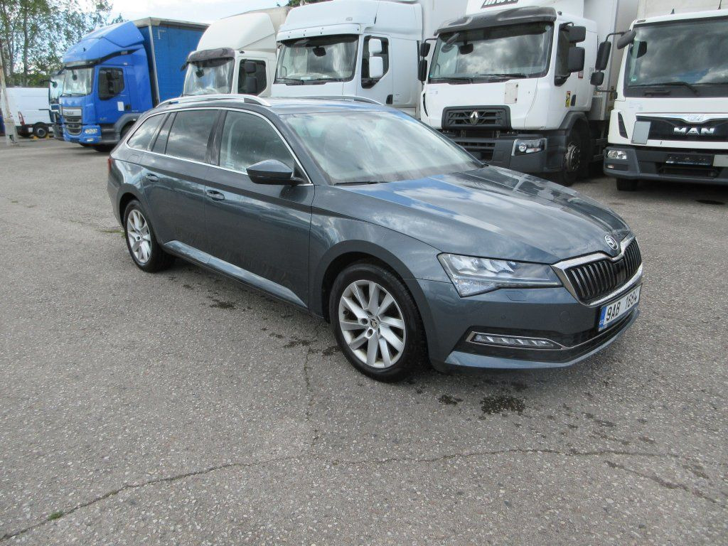 Skoda 2.0 Tdi Style - سيارة ستيشن: صور 2 Skoda 2.0 Tdi Style - سيارة ستيشن: صور 2