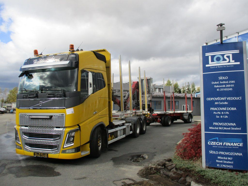 Volvo FH 16 750 6x4 + Fliegl - شاحنة قطع الأشجار, شاحنة كرين: صور 1 Volvo FH 16 750 6x4 + Fliegl - شاحنة قطع الأشجار, شاحنة كرين: صور 1
