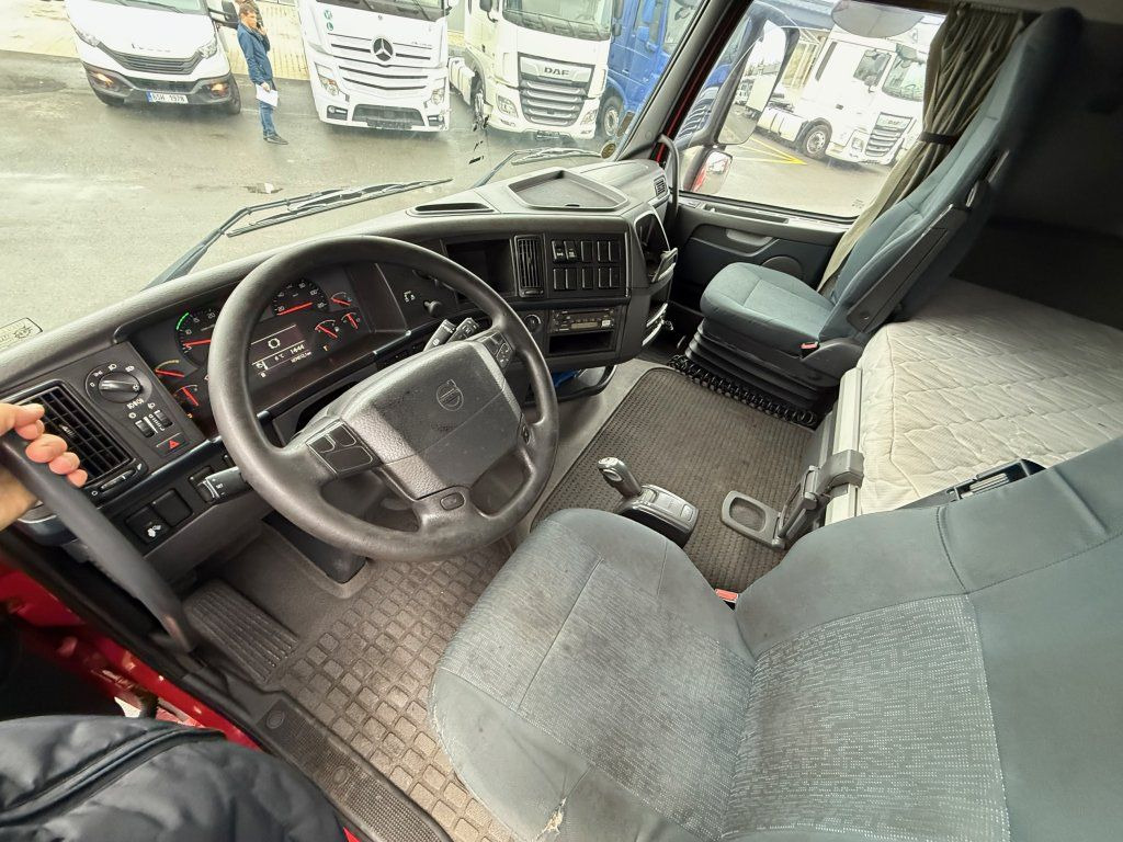 شاحنة جرار Volvo FH13 460 Globetrotter Euro 5: صور 11