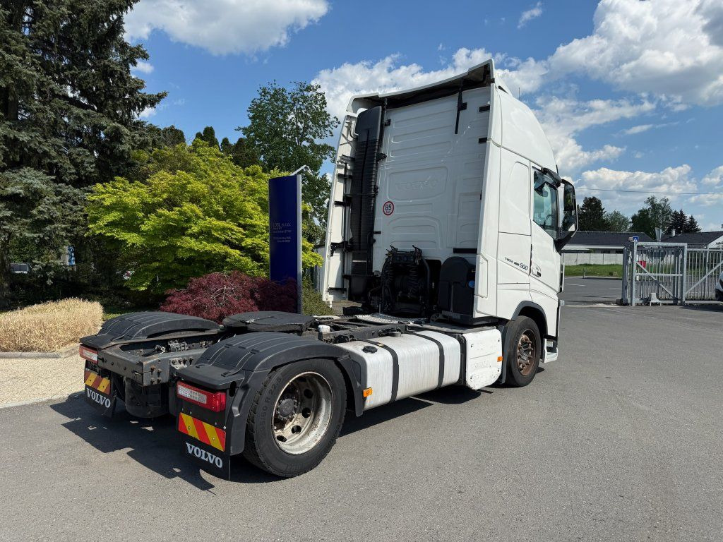 Volvo FH500 EURO 6 MEGA/lowdeck - شاحنة جرار: صور 4 Volvo FH500 EURO 6 MEGA/lowdeck - شاحنة جرار: صور 4
