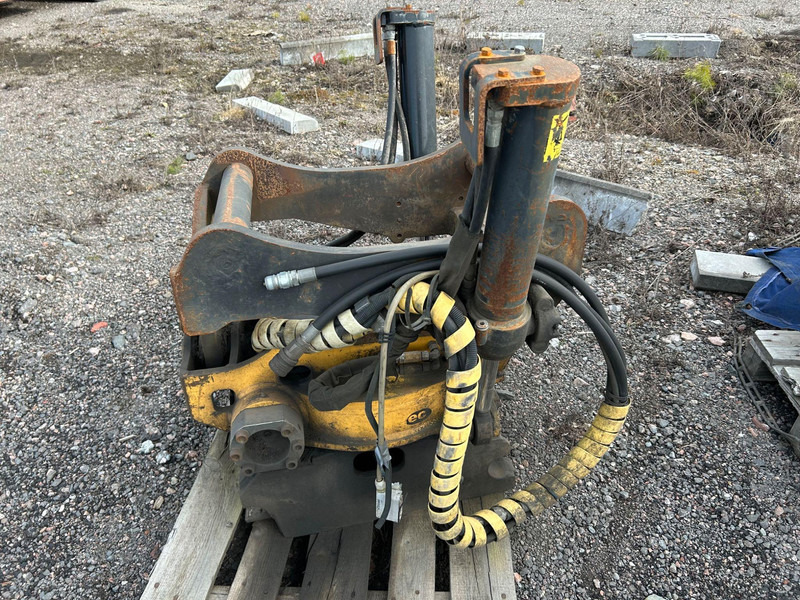 Engcon EC20B S70 - ملحقات - آلات البناء: صور 1 Engcon EC20B S70 - ملحقات - آلات البناء: صور 1