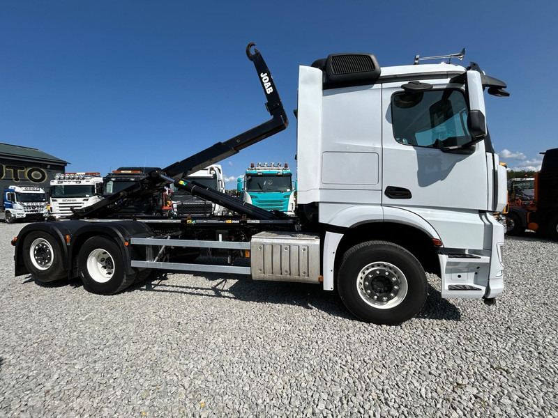 Mercedes-Benz AROCS + JOAB 20t | TULOSSA - شاحنة ذات الخطاف: صور 4 Mercedes-Benz AROCS + JOAB 20t | TULOSSA - شاحنة ذات الخطاف: صور 4