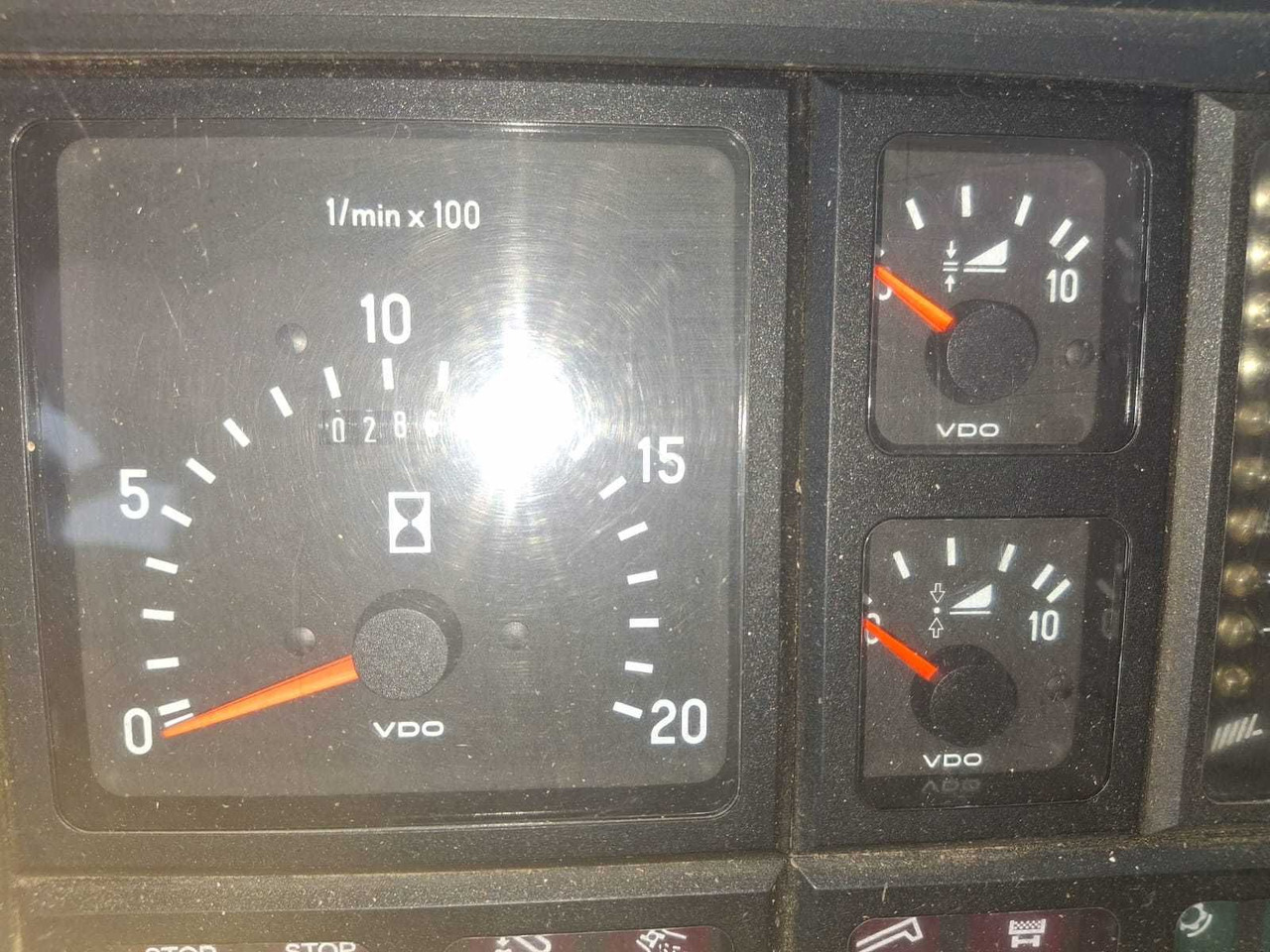 Claas dominator 118 sl Maxi - آلة حصاد: صور 4 Claas dominator 118 sl Maxi - آلة حصاد: صور 4