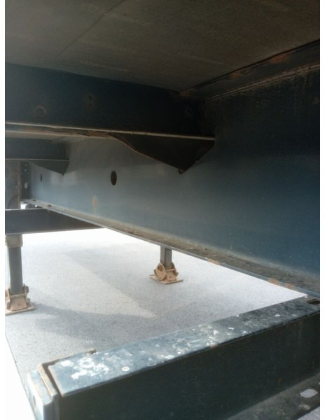Krone closed box - بصندوق مغلق نصف مقطورة: صور 4 Krone closed box - بصندوق مغلق نصف مقطورة: صور 4