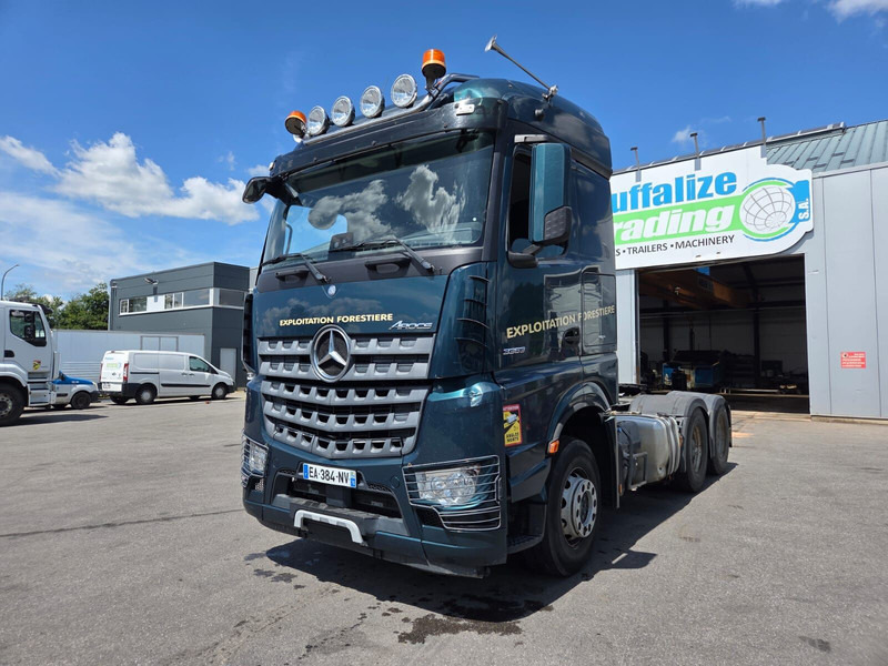 شاحنة جرار Mercedes-Benz Arocs 3363: صور 1