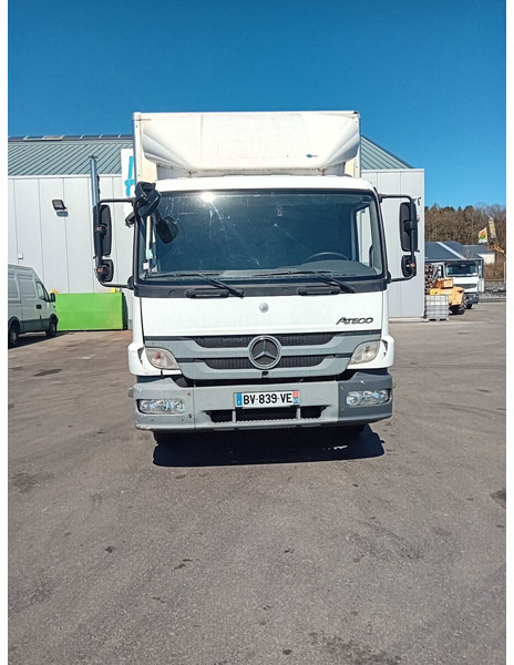 Mercedes-Benz Atego 1222 - بصندوق مغلق شاحنة: صور 1 Mercedes-Benz Atego 1222 - بصندوق مغلق شاحنة: صور 1