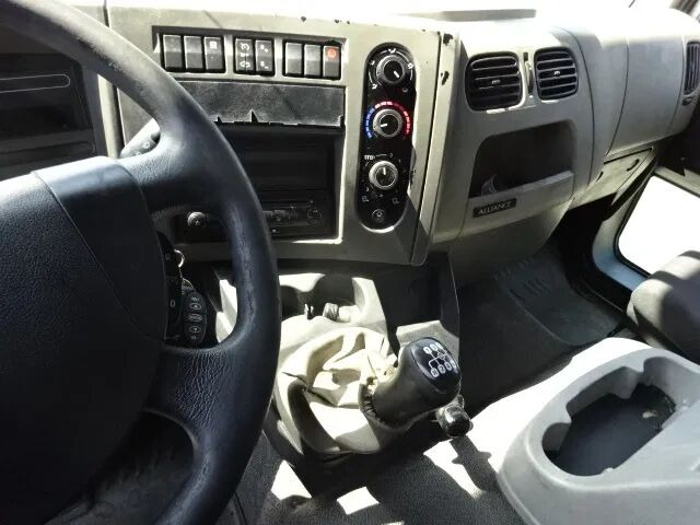 Renault Midlum 270 dxi - manual gearbox / steel suspension lames - بصندوق مغلق شاحنة: صور 4 Renault Midlum 270 dxi - manual gearbox / steel suspension lames - بصندوق مغلق شاحنة: صور 4